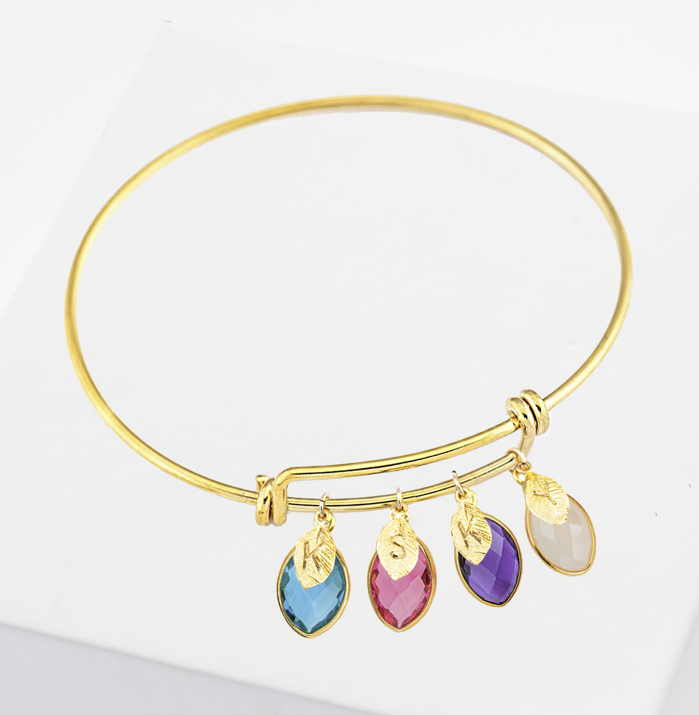 "Family Tree Birthstone Bangle - Cherish Family Bonds with a Personalized Bracelet"