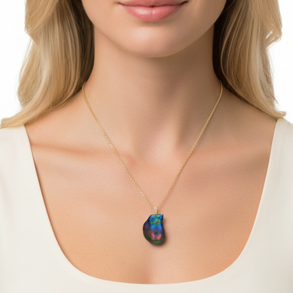"Stunning Black Baroque Pearl Necklace - A Thoughtful Gift for Mom"